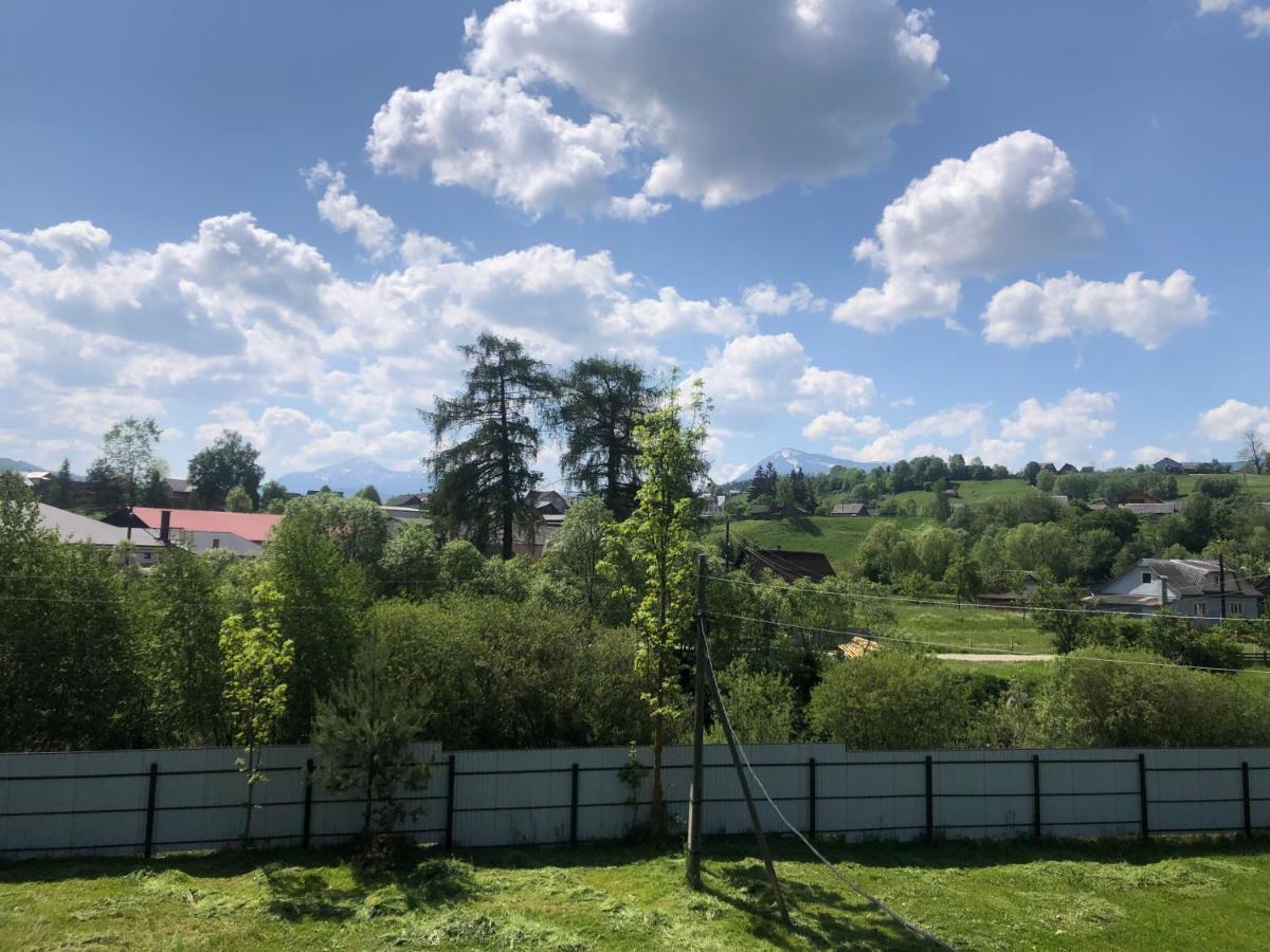 У Ані Lazeshchyna Exterior photo